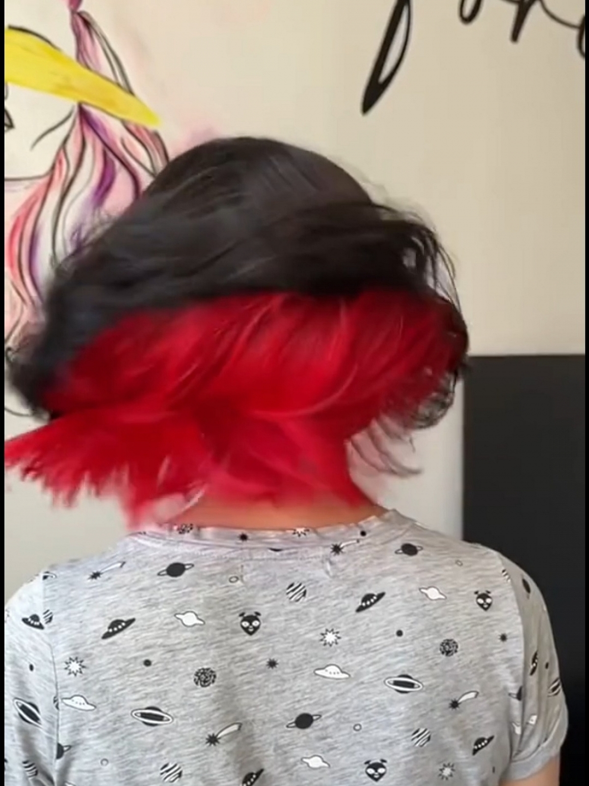 2022 New Style Black And Hidden Red Medium Straight Synthetic Wig With Bangs